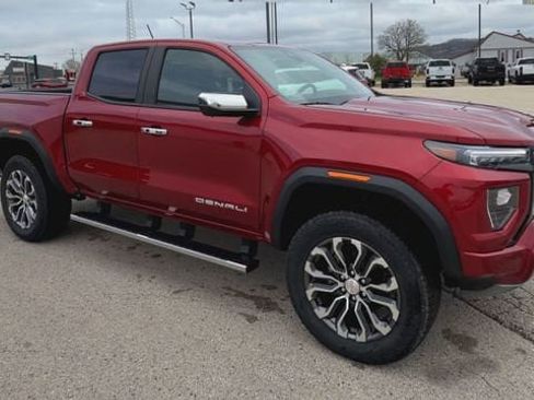 New 2026 GMC Canyon Denali image 2