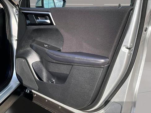 Used 2025 Mitsubishi Outlander ES image 27