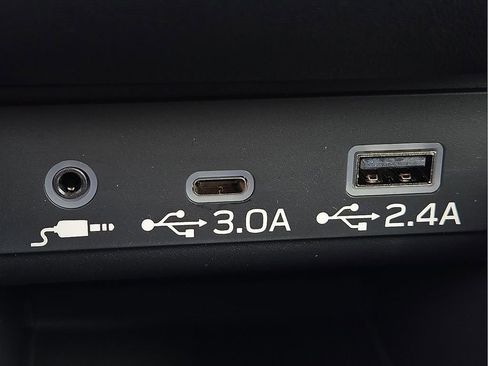 Certified 2025 Subaru Outback Touring AWD/4WD image 16