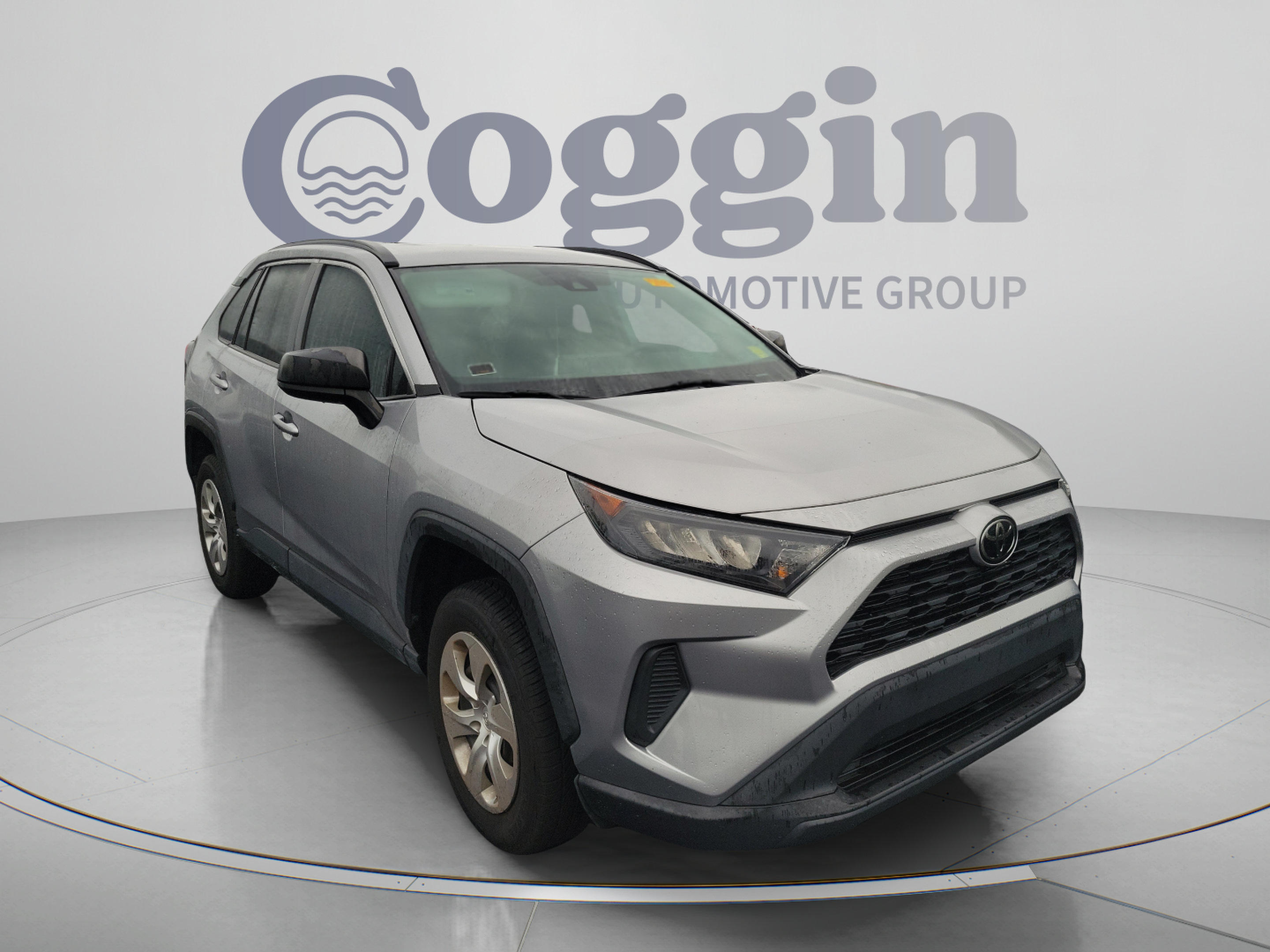 Used 2021 Toyota RAV4 LE FWD image 6