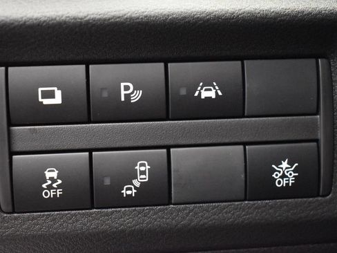 Certified 2025 Nissan Kicks Play S FWD image 14