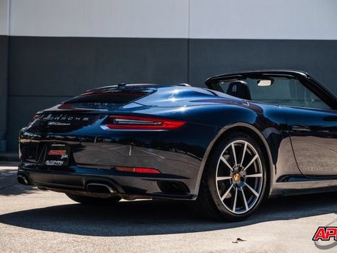 Used 2018 Porsche 911 Carrera RWD image 50