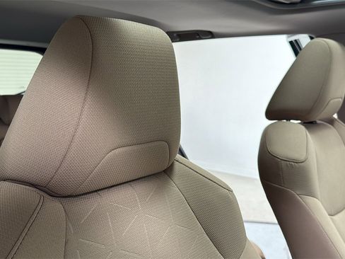 Certified 2025 Toyota RAV4 XLE image 19