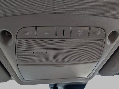 Used 2019 Nissan Rogue SV image 35