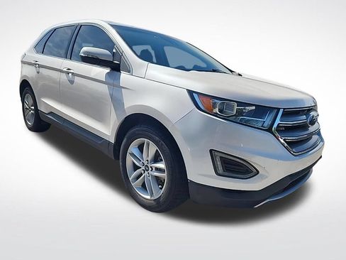 Used 2018 Ford Edge SEL w/ Equipment Group 201A FWD image 2