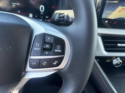 Certified 2025 Ford Explorer Active image 27