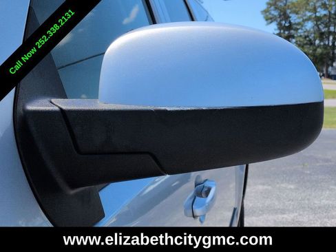 Used 2012 GMC Yukon XL SLT w/ SLT-2 Equipment Package AWD/4WD image 10