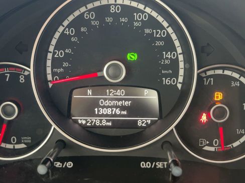 Used 2013 Volkswagen Beetle 2.5 image 18