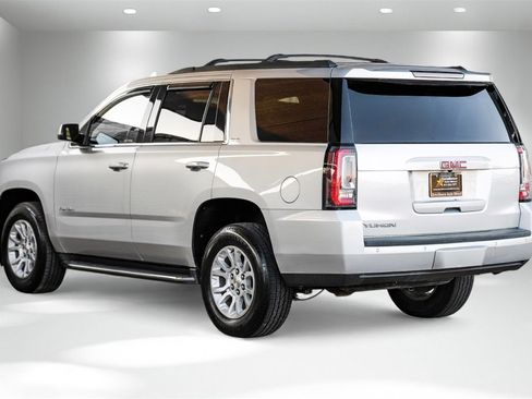 Used 2018 GMC Yukon SLT w/ Open Road Package image 9