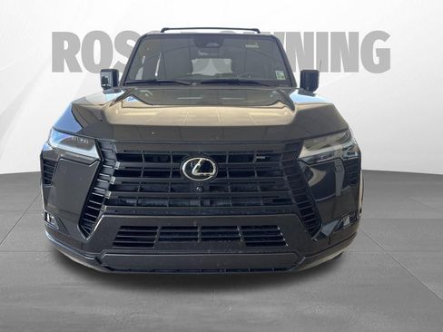 Used 2025 Lexus GX 550 w/ Accessory Package (2T) AWD/4WD image 2