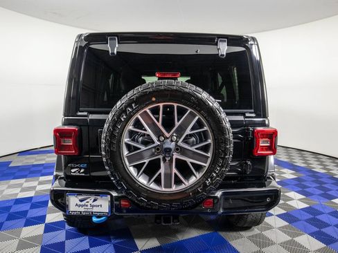 Used 2024 Jeep Wrangler High Altitude AWD/4WD image 7
