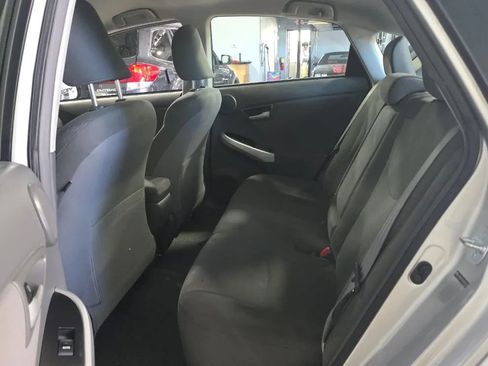 Used 2010 Toyota Prius Three FWD image 6