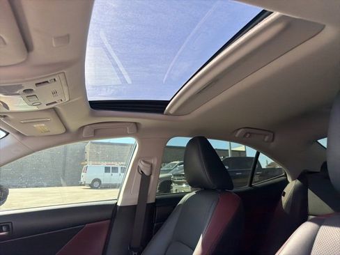 Used 2019 Lexus IS 300 w/ Navigation Package image 15