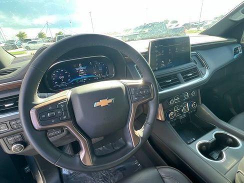 Used 2024 Chevrolet Tahoe High Country AWD/4WD image 8