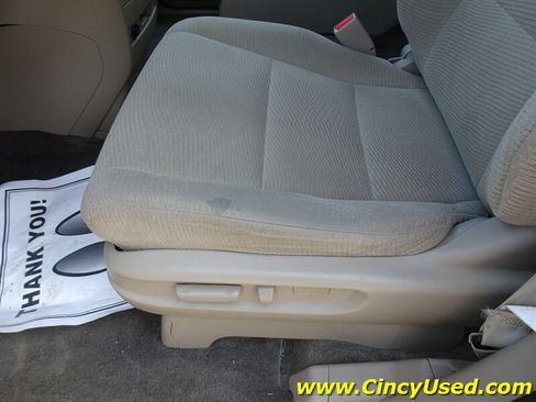 Used 2012 Honda Odyssey LX image 28
