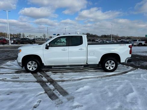 Used 2023 Chevrolet Silverado 1500 LT w/ Protection Package AWD/4WD image 17