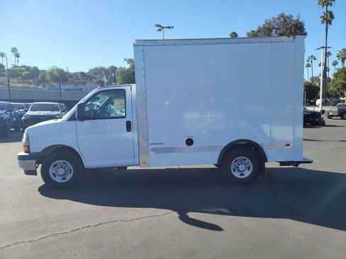 New 2024 Chevrolet Express 3500 w/ Power Convenience Package image 5