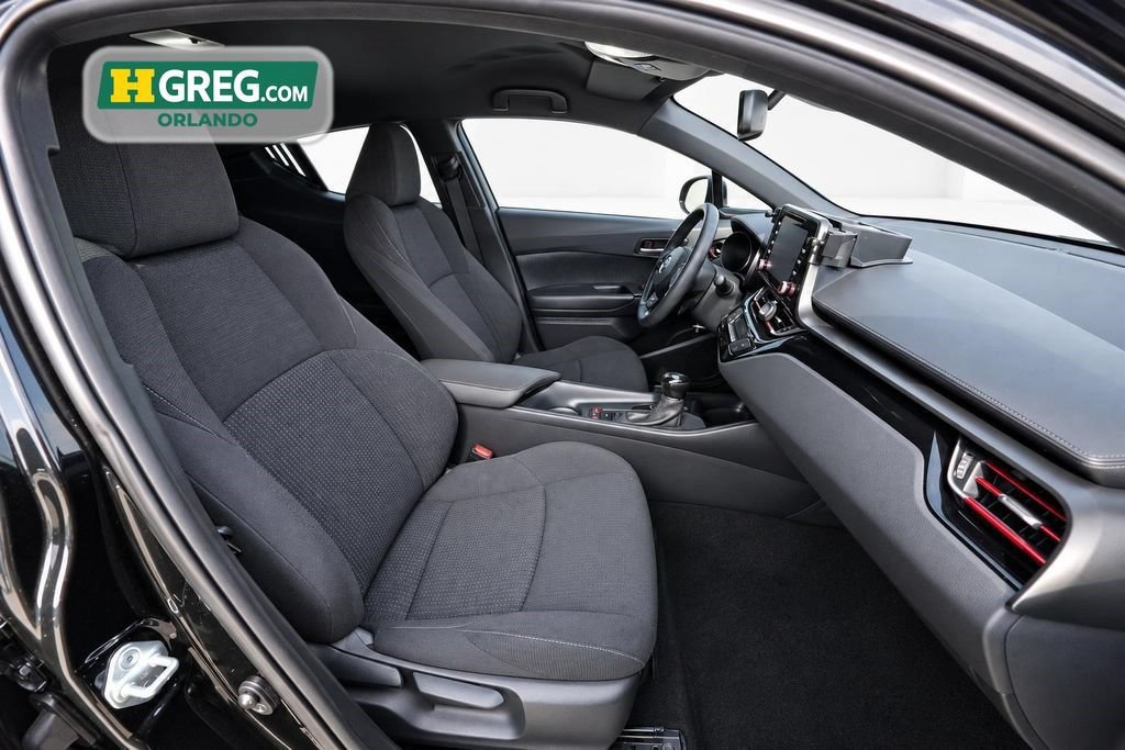 Used 2019 Toyota C-HR LE FWD image 11