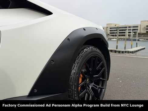 Used 2024 Lamborghini Huracan Sterrato image 22