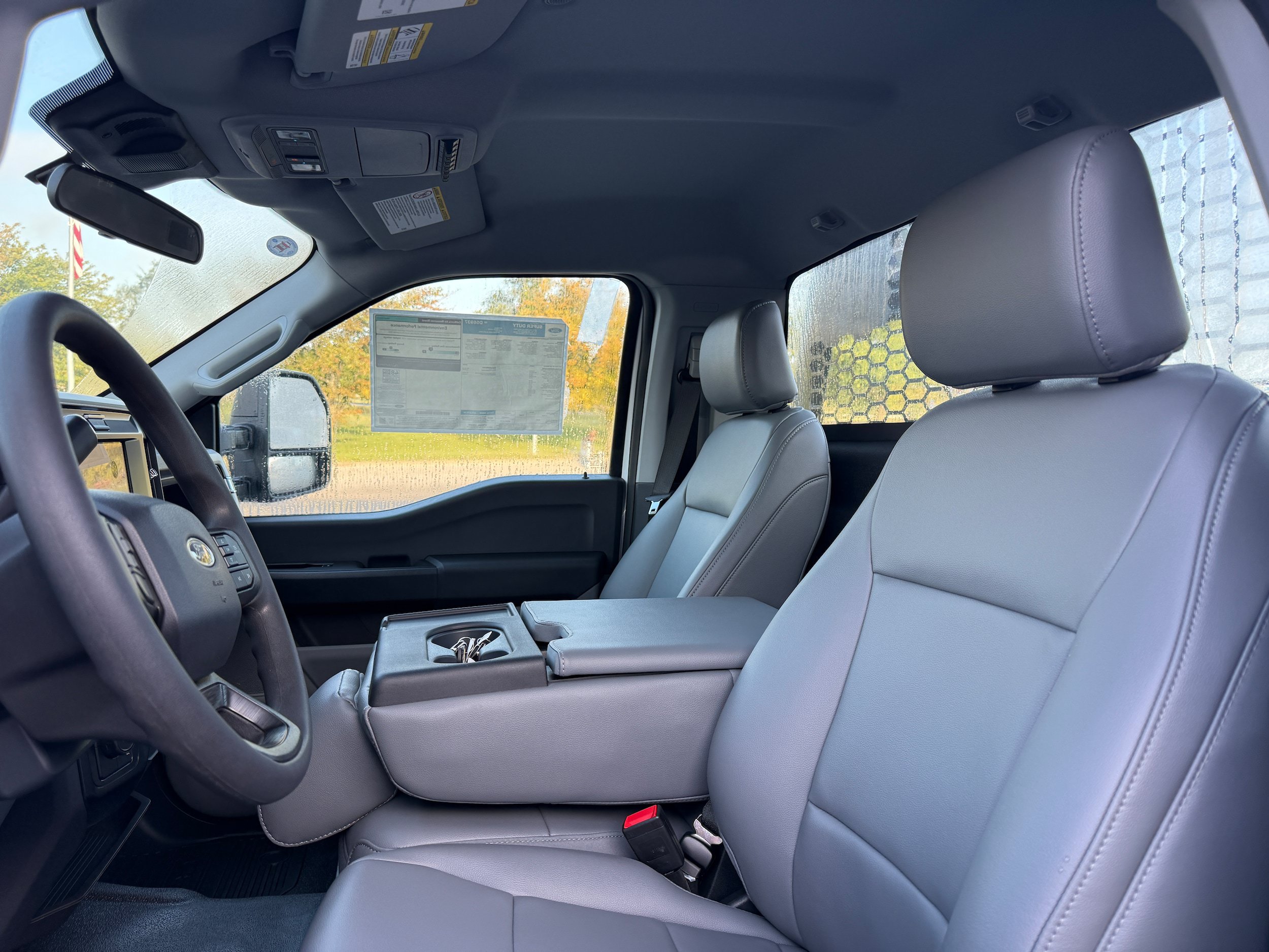New 2025 Ford F350 4x4 Regular Cab DRW Super Duty image 2