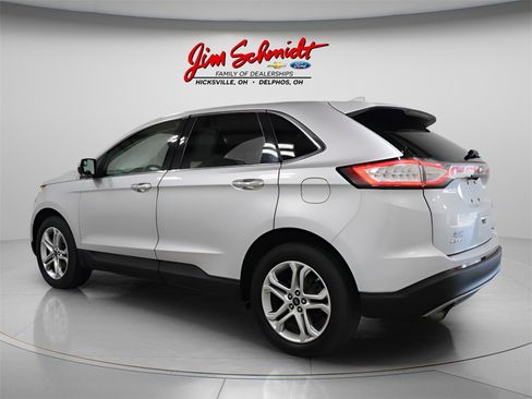 Used 2018 Ford Edge Titanium w/ Equipment Group 301A image 4