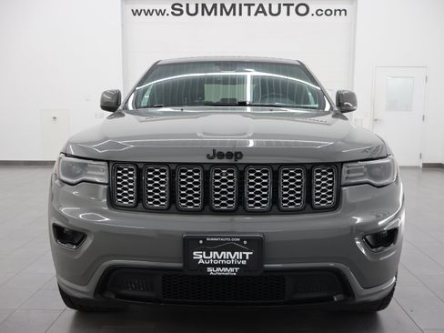 Used 2020 Jeep Grand Cherokee Altitude AWD/4WD image 21