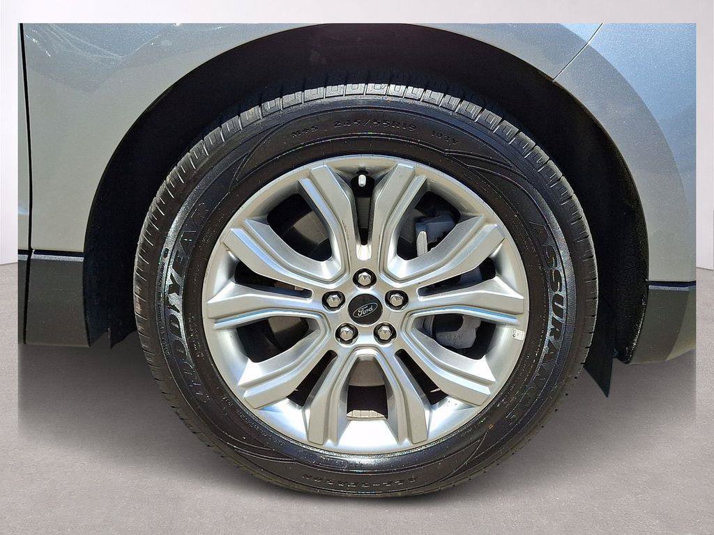 Used 2024 Ford Edge Titanium AWD/4WD image 10