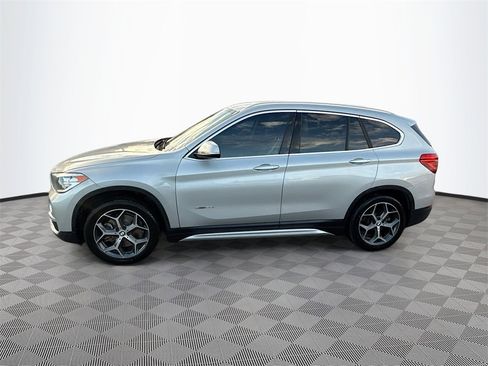 Used 2018 BMW X1 sDrive28i image 9