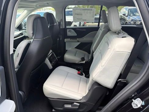 New 2026 Lincoln Aviator Reserve AWD/4WD image 7