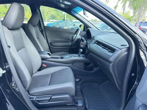 Used 2022 Honda HR-V Sport image 17