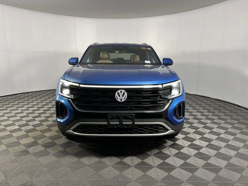 Used 2024 Volkswagen Atlas Cross Sport SE image 11