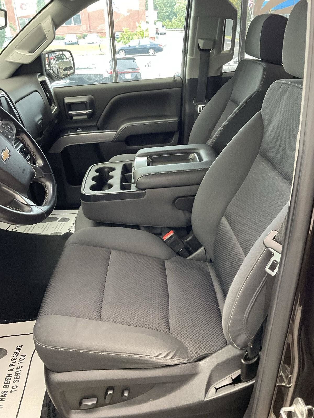 Used 2019 Chevrolet Silverado 1500 LT w/ All Star Edition AWD/4WD image 8