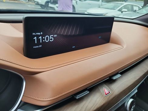 Used 2022 Genesis G80 2.5T w/ Prestige Package RWD image 17