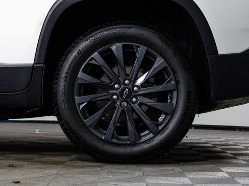 Used 2022 Chevrolet Traverse RS image 43