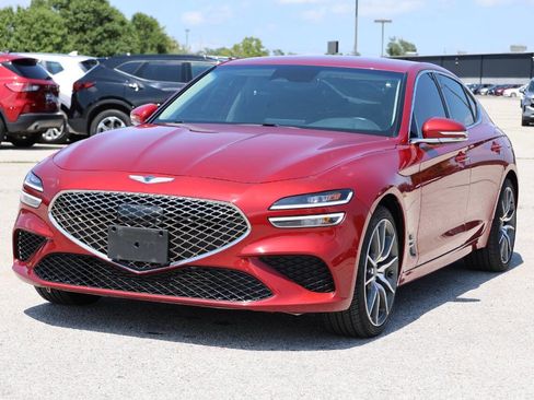Used 2023 Genesis G70 2.0T image 6