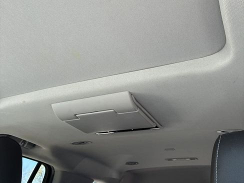 Used 2018 Chevrolet Tahoe Premier image 12