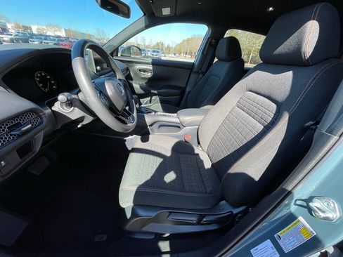 Certified 2025 Honda HR-V Sport image 26