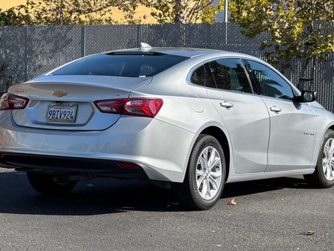 Used 2022 Chevrolet Malibu LT image 4