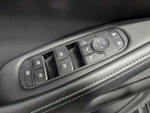 Used 2023 INFINITI QX60 Luxe AWD/4WD image 14