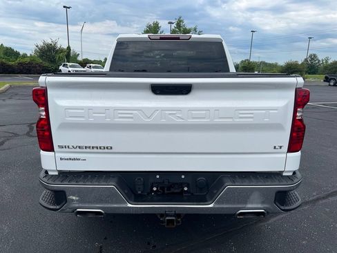 Used 2022 Chevrolet Silverado 1500 LT w/ Z71 Off-Road Package AWD/4WD image 4