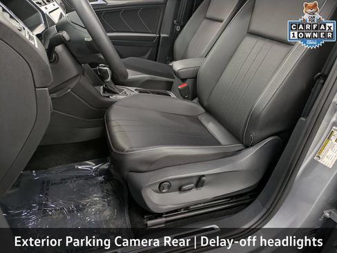 Used 2023 Volkswagen Tiguan SE R-Line AWD/4WD image 14
