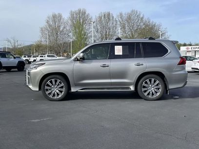 Used 2017 Lexus LX 570 4WD w/ Luxury Package