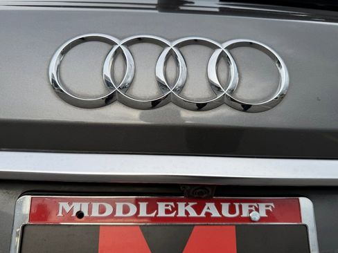 Used 2022 Audi Q7 3.0T Premium Plus AWD/4WD image 38