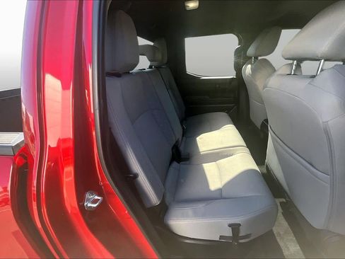 Used 2025 Toyota Tacoma SR5 AWD/4WD image 20