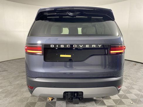 Used 2025 Land Rover Discovery S AWD/4WD image 8