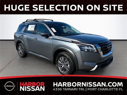 New 2025 Nissan Pathfinder SV