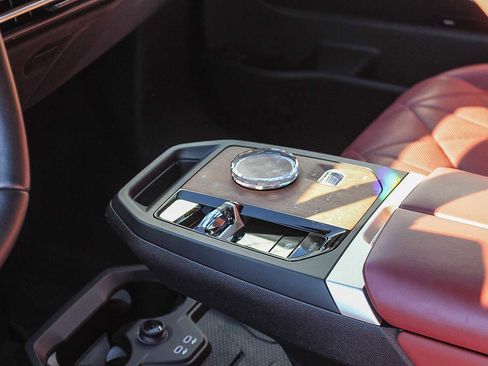 Certified 2023 BMW iX xDrive50 w/ Premium Package image 19