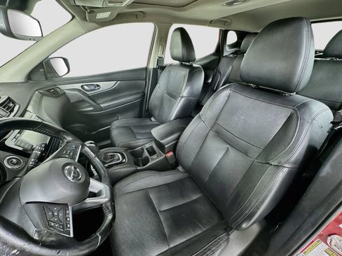 Used 2020 Nissan Rogue Sport SL w/ Premium Package FWD image 22