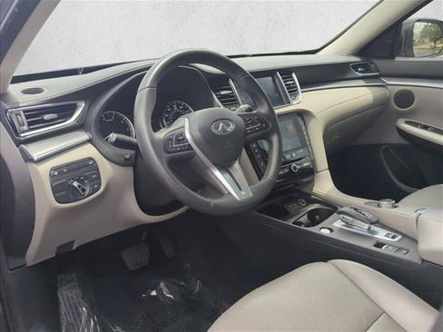 Used 2023 INFINITI QX50 Luxe FWD image 9