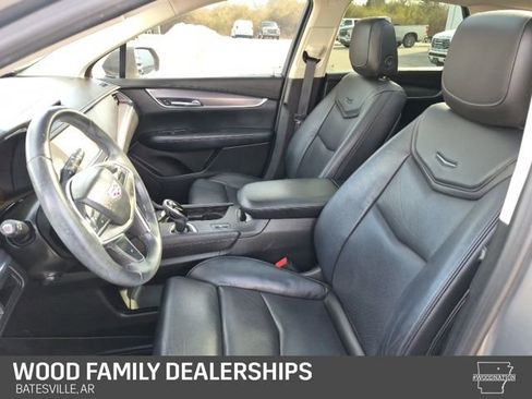 Used 2017 Cadillac XT5 Luxury image 13